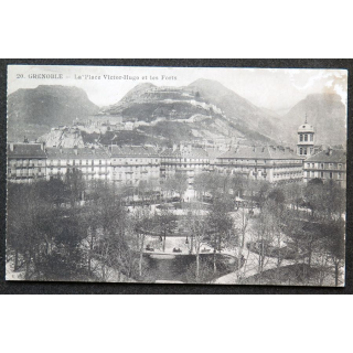 Carte postale Grenoble n° 20 La Place Victor Hugo et les Forts
