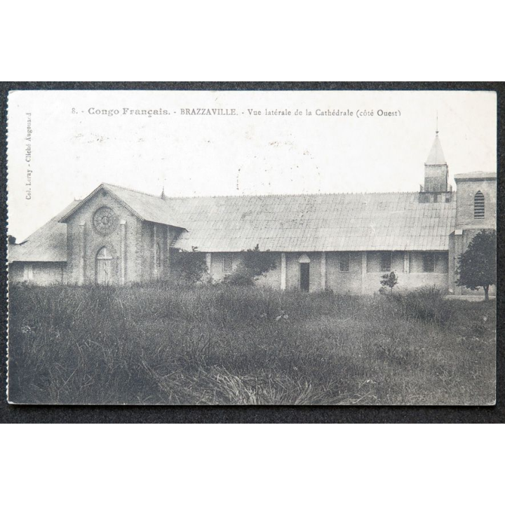 Carte postale Congo Français n° 8 Brazzaville Vue latérale de la Cathédrale 