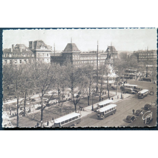 Carte postale Paris et ses merveilles n° 157 Place de la République 1948 timbrée