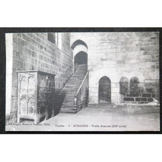 Carte postale Aubazine n° 3 (Corrèze) Vieille armoire