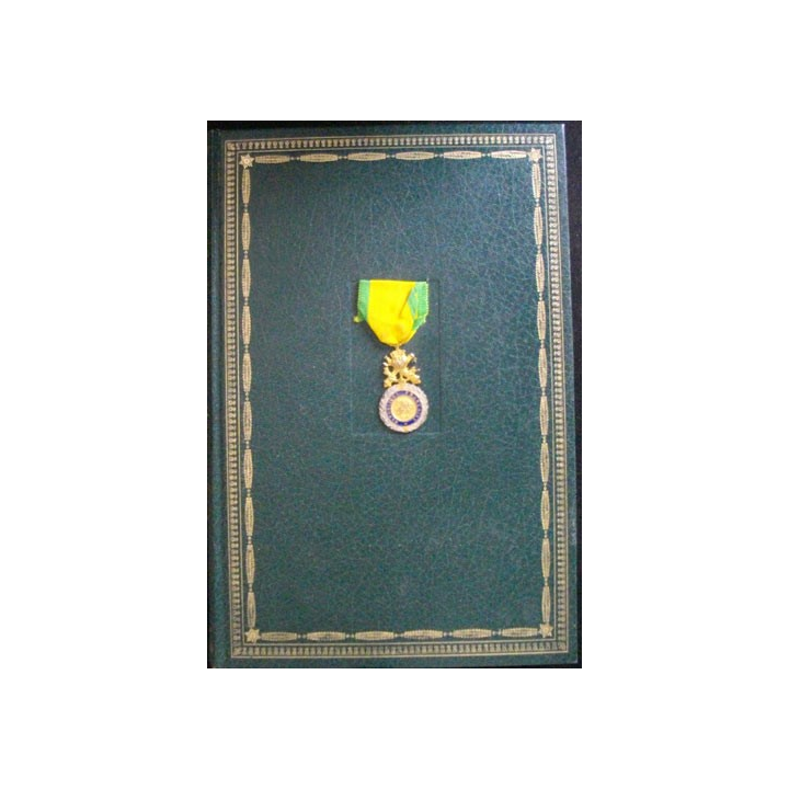1. LIVRE : LA MÉDAILLE MILITAIRE PAR MICHEL MASSIAN