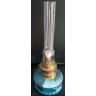 Lampe à pétrole ancienne hauteur 30 cm base 10 cm de diamètre
