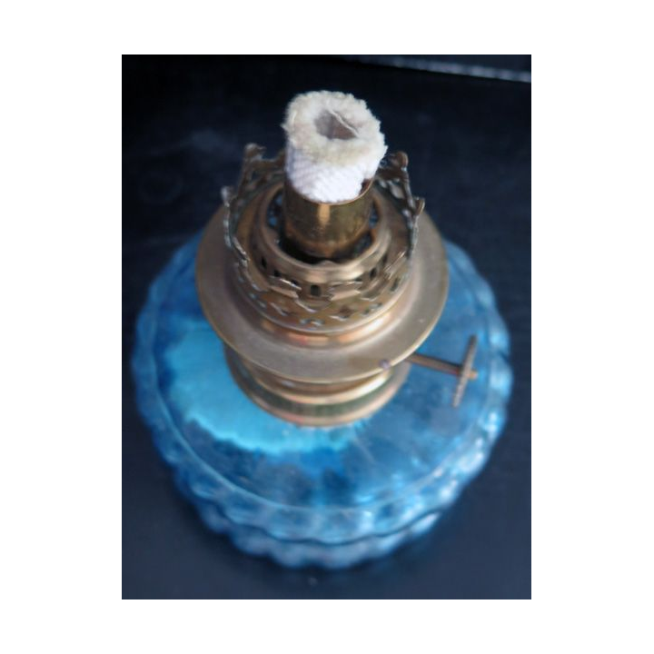 Lampe à pétrole ancienne hauteur 30 cm base 10 cm de diamètre
