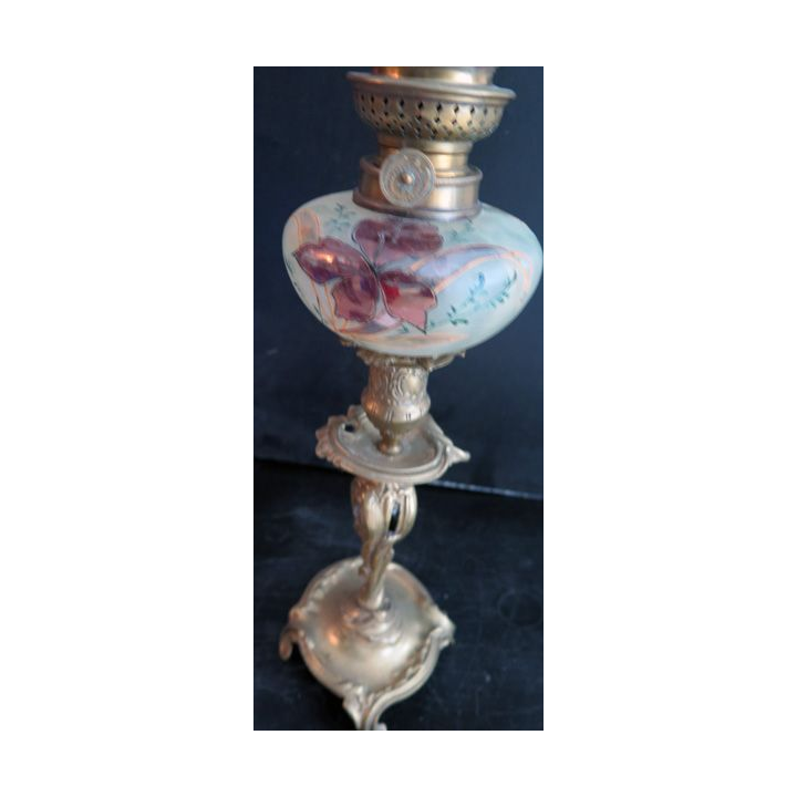 Lampe à pétrole ancienne hauteur 52,5 cm base 12 x 11  cm