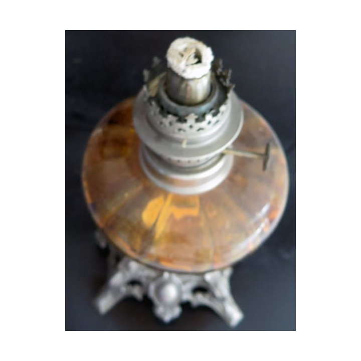 Lampe à pétrole ancienne hauteur 53 cm base 13 x 13  cm déposé n° 74