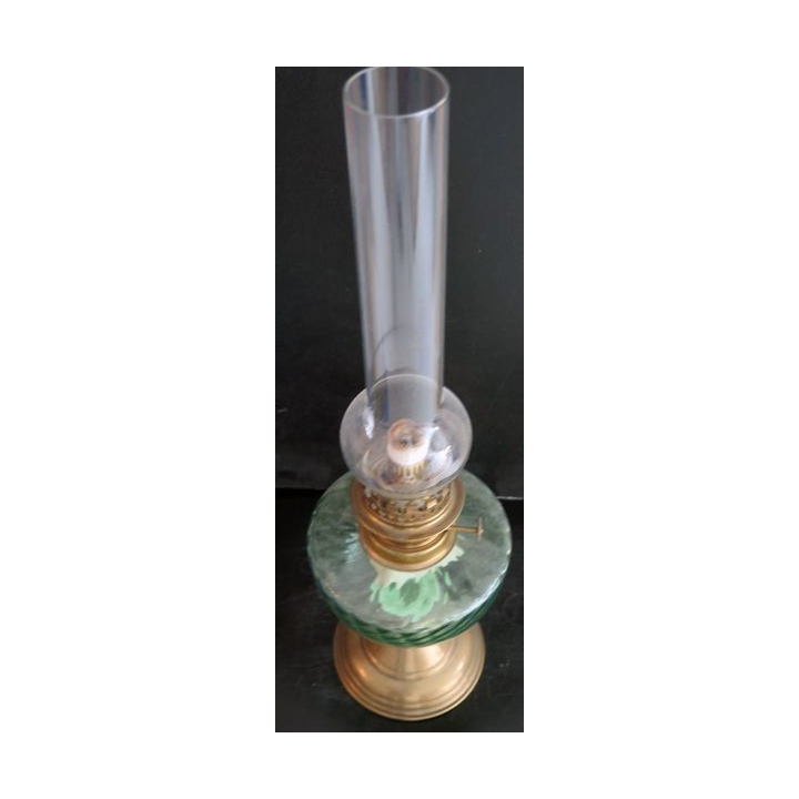 LLampe à pétrole ancienne hauteur 49 cm base 12 cm de diamètre