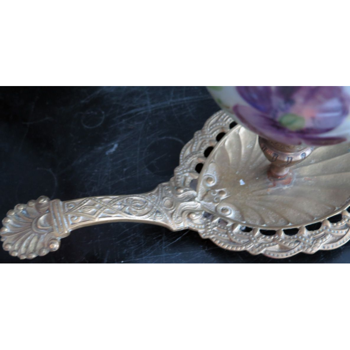 Lampe à pétrole ancienne hauteur 42 cm base 22 cm x 11 cm