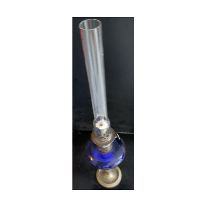 Lampe à pétrole ancienne hauteur 46 cm base 8 cm de diamètre bleue cobalt