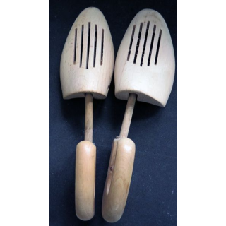 embauchoirs en bois Taille 211 / 39 la paire
