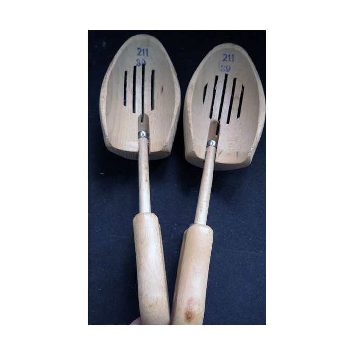 embauchoirs en bois Taille 211 / 39 la paire