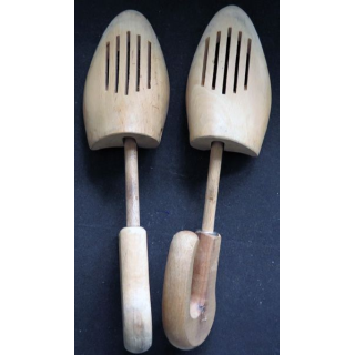 embauchoirs en bois Taille 211 / 40 la paire