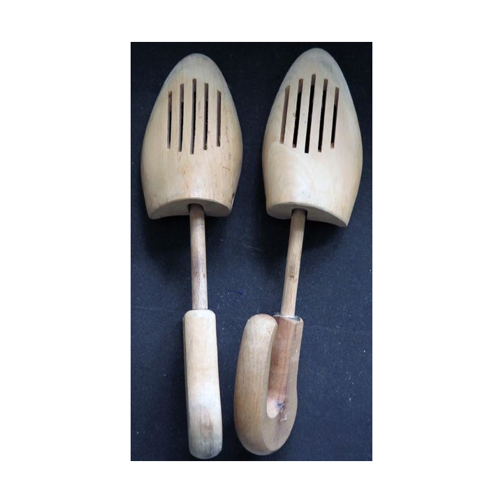 embauchoirs en bois Taille 211 / 40 la paire