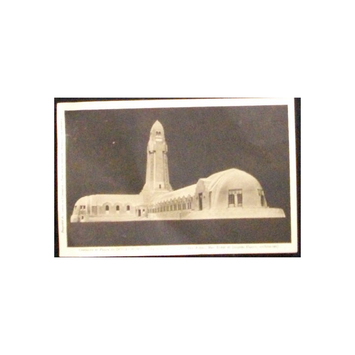 OSSUAIRE ET PHARE DE DOUAUMONT-CHAPELLE CATHOLIQUE (1932)