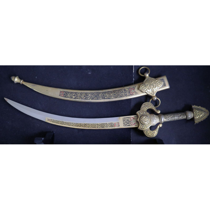 Dague de cérémonie en métal fabrication Toledo sur socle en bois