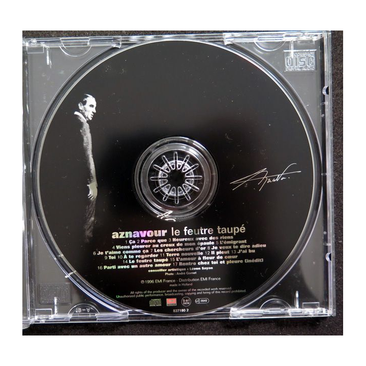 CD : Charles Aznavour chante Charles Aznavour Le feutre taupé