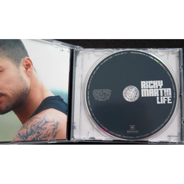 DISQUE CD : Ricky Martin Life