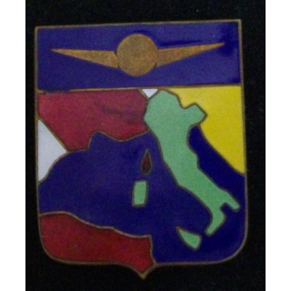  Insigne métallique de la base aérienne de Sienne en 1944  en émail