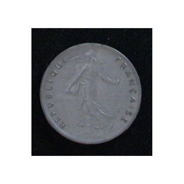 PIECE DE 5 FRANCS 1960 EN PLASTIQUE (JEUX MARCHANDS)