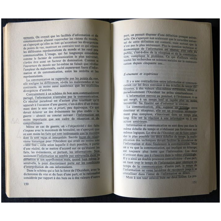 War game l'information et la guerre de Dominique Woltonaux éditions Flammarion