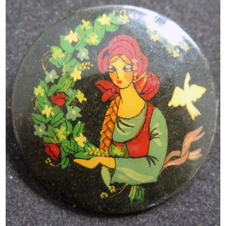 Broche folklorique russe peinte et vernie de diamètre 4,5 cm