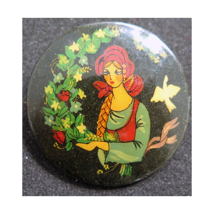 Broche folklorique russe peinte et vernie de diamètre 4,5 cm