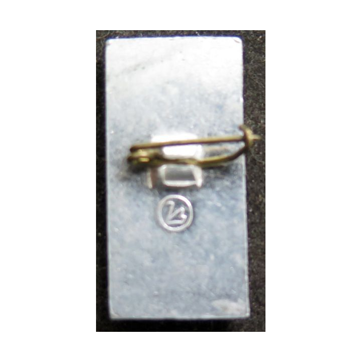 insigne en alu inconnu 3 x 1,5 cm