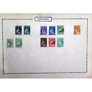 feuille de 11 timbres du Portugal oblitérés sur charnière année 1912 - 1930