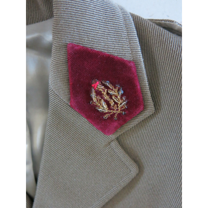 Vareuse officier hiver Kaki du Service de Santé des Armées 1977