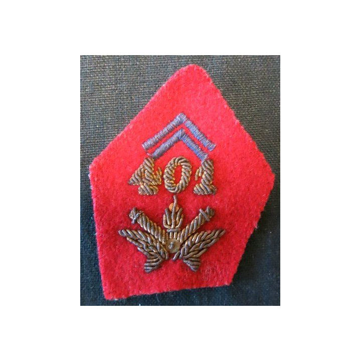 PATTE DE COL : officier du 401° régiment de d'artillerie Antiaérienne en cannetille