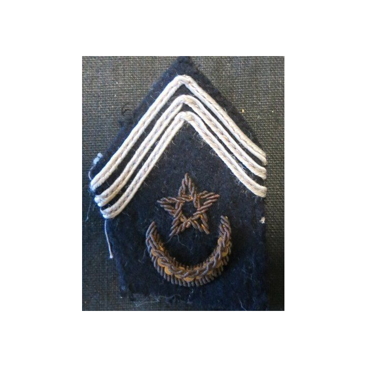 PATTE DE COL : officier des Goums et Tabors en cannetille Jusqu'en 1956