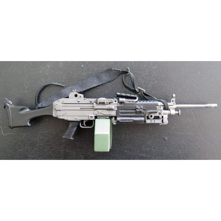Machine gun M 60 US avec chargeur sol 1/6° 