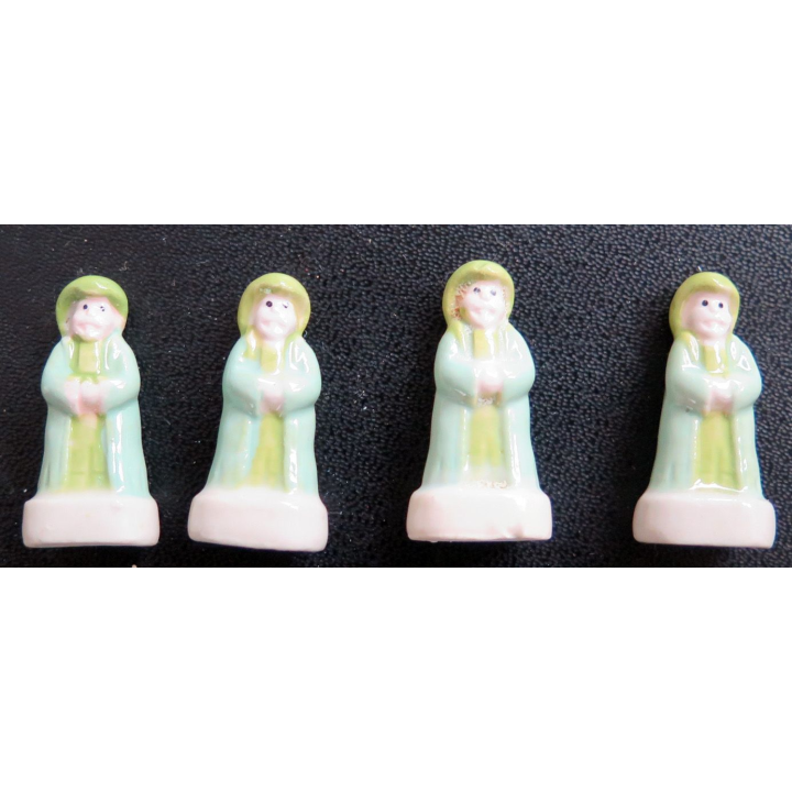 4 fèves santons de Provence verts identiques