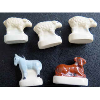 5 fèves santons de Provence 3 moutons, 1 âne et 1 boeuf