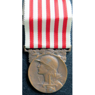 FRANCE : médaille commémorative de la Grande guerre 1914-1918 en bronze