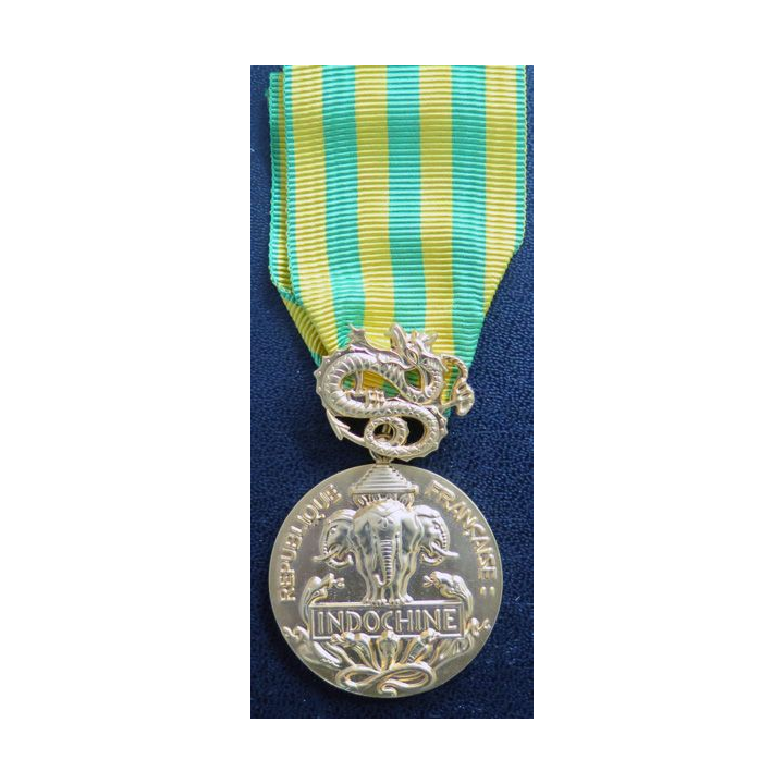 France : médaille commémorative d'Indochine en métal doré mat