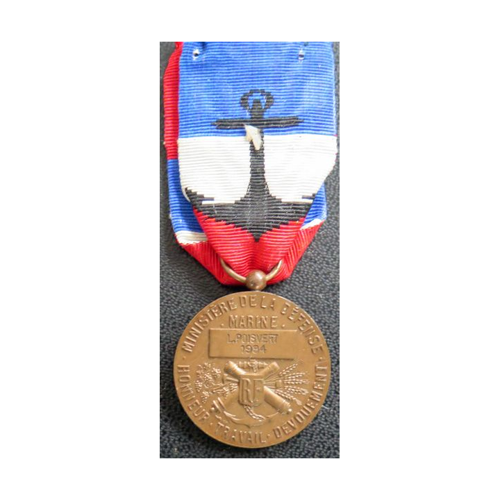 FRANCE : médaille du travail du ministère de la Défense Marine attribuée à L. Poisvert 1984 Bronze