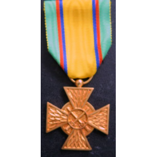 FRANCE : Médaille du Mérite confédéral du sous-officier français (modèle doré)