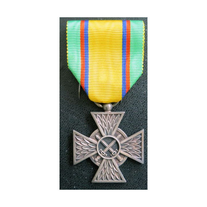 FRANCE : Médaille du Mérite confédéral du sous-officier français (modèle argenté)