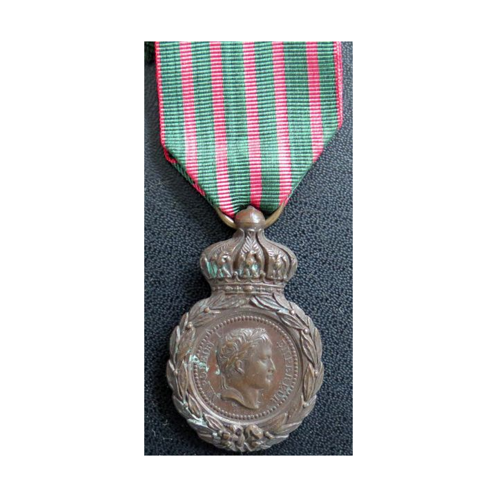 FRANCE : médaille de Sainte Hélène Napoléon Bonaparte 8 mai 1821 campagnes de 1792 à 1815