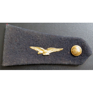 Vieille épaulette de l'armée de l'air avec gerfaut et bouton