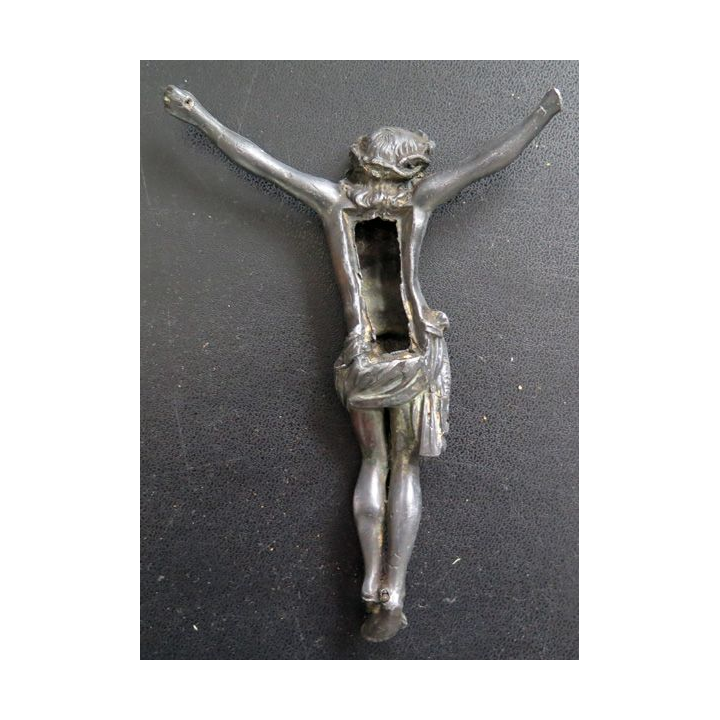 Crucifix en métal (bronze ?) main gauche coupée hauteur 14 cm