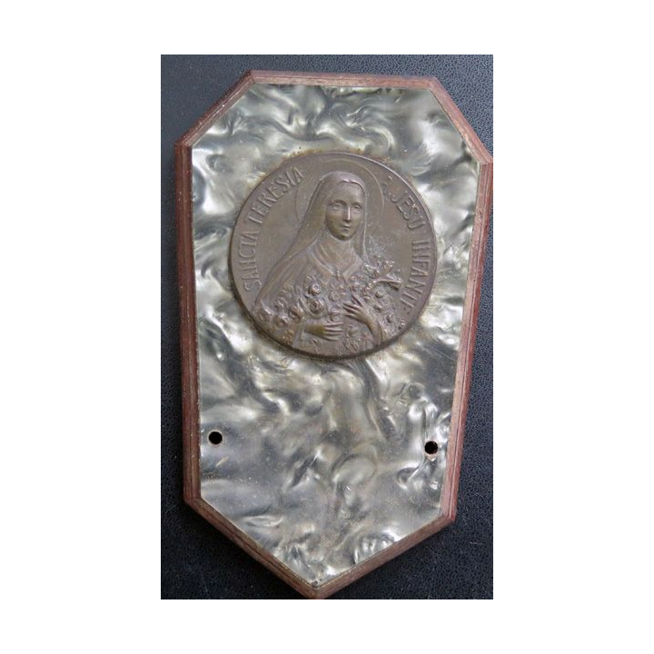 Plaque de Sainte Thérèse de l'Enfant Jésus hauteur 1',5 cm support bois