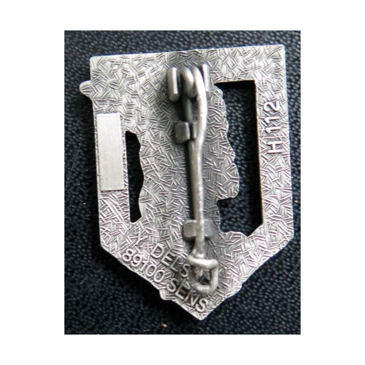 92° RI : insigne du 92° régiment d'infanterie Pichard Balle H. 112