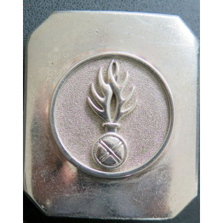 GENDARMERIE : boucle de ceinturon de la gendarmerie  argentée 6,5 x 5,7 cm