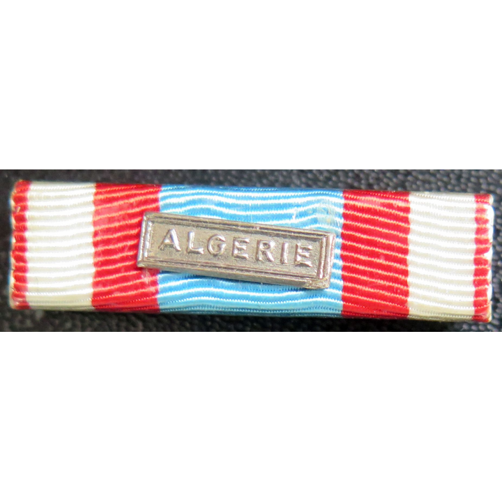 FRANCE : Rappel de décoration de la médaille commémorative d'Algérie avec sa barrette