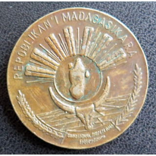 MADAGASCAR : médaille de Tanindrazana Fahafahana, Fahamarinana