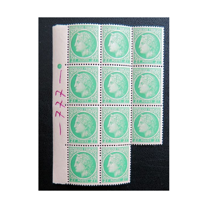 FRANCE : feuille de 11 timbres neufs de CERES de Mazelin 2 Francs vert jaune 1946