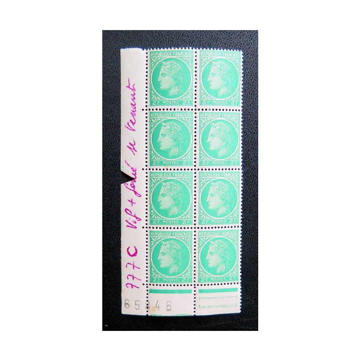FRANCE : feuille de 8 timbres neufs de CERES de Mazelin 2 Francs vert jaune 1946 variante