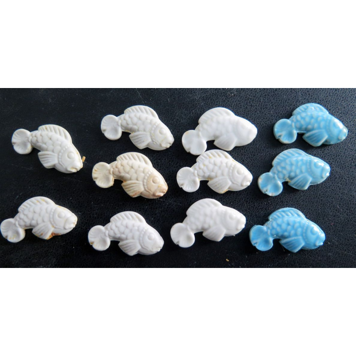 Lot de 11 Fèves type poisson en céramique 