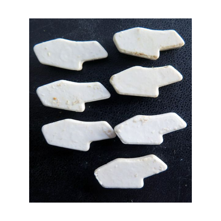 Lot de 7 Fèves type grenouilles en céramique